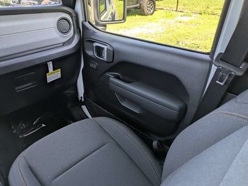 New 2026 Jeep Wrangler Unlimited Sport AWD/4WD image 17