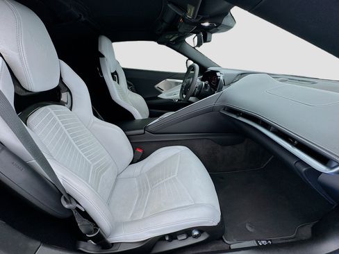 Used 2022 Chevrolet Corvette Stingray Preferred Cpe w/ Battery Protection Package RWD image 18