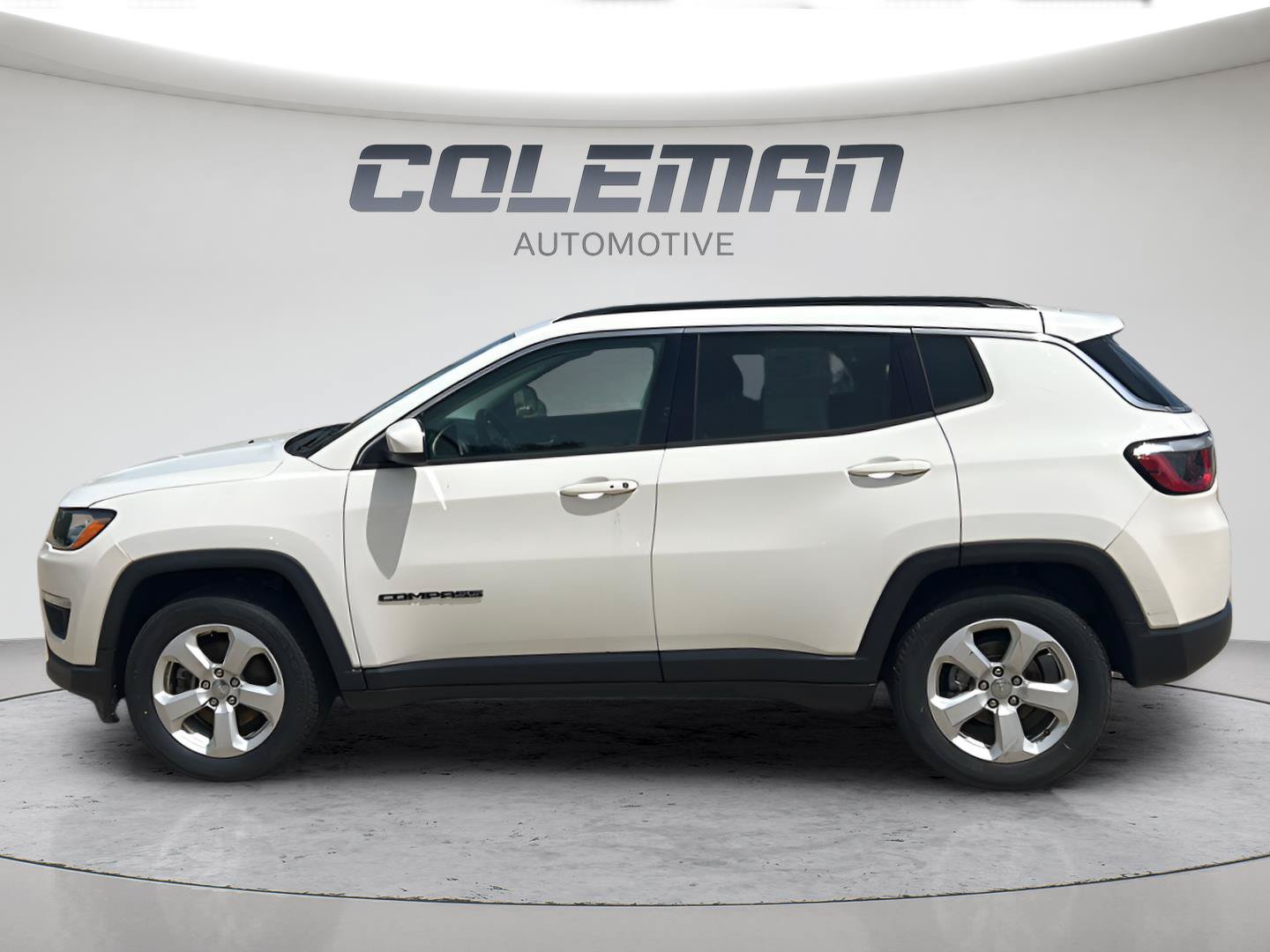Used 2020 Jeep Compass Latitude FWD image 12