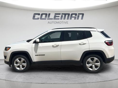 Used 2020 Jeep Compass Latitude FWD image 12