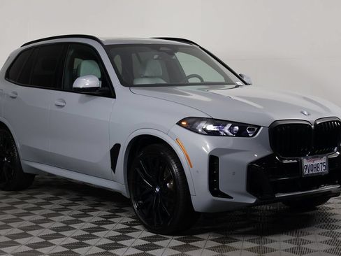 Certified 2026 BMW X5 sDrive40i w/ M Sport Package RWD image 3
