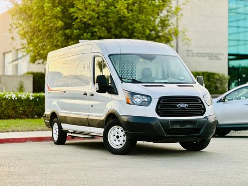 Used 2019 Ford Transit 150 148 Medium Roof RWD image 2