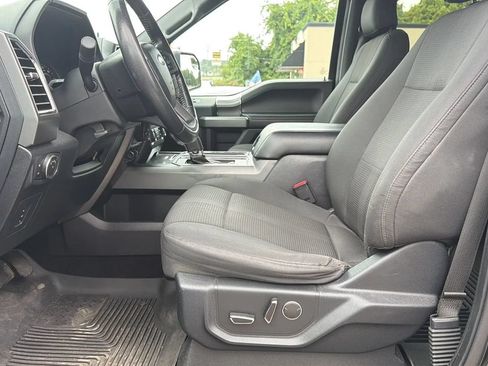 Used 2016 Ford F150 XLT w/ Equipment Group 302A Luxury AWD/4WD image 13