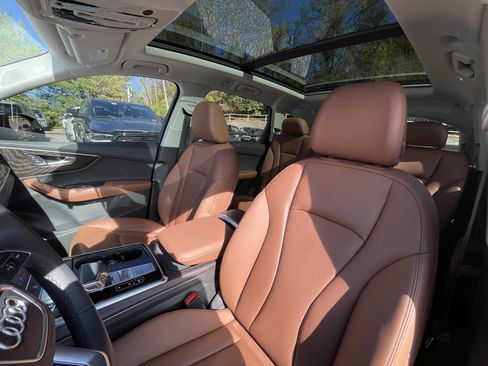 Used 2023 Audi Q7 3.0T Prestige image 9