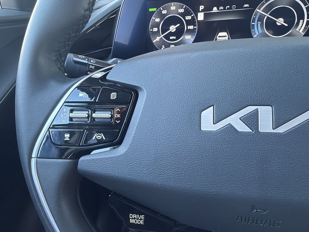 Used 2025 Kia Niro Wind FWD image 29