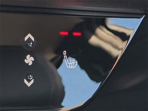 New 2026 Nissan Kicks SR w/ SR Premium Package image 16