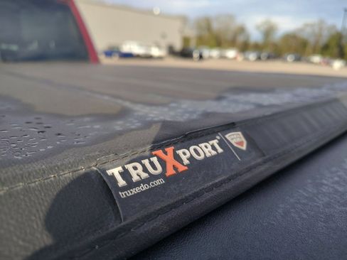 Used 2018 RAM 1500 Lone Star image 11