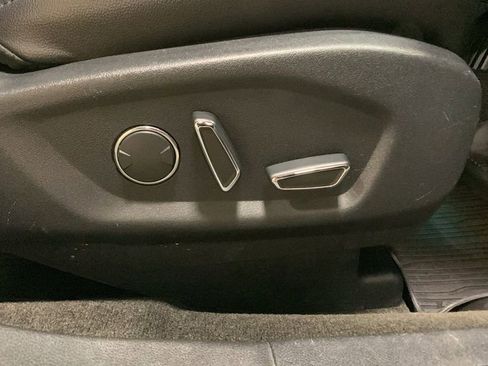 Certified 2017 Ford Explorer XLT w/ Equipment Group 202A image 12