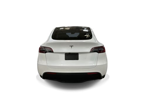 Certified 2023 Tesla Model Y 2WD image 4