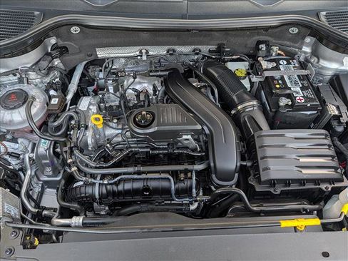 Certified 2023 Volkswagen Taos SEL AWD/4WD image 11