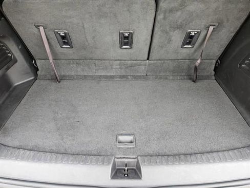 Used 2024 Chevrolet Traverse LT image 23