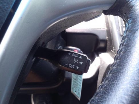 Used 2013 Toyota Camry SE image 15