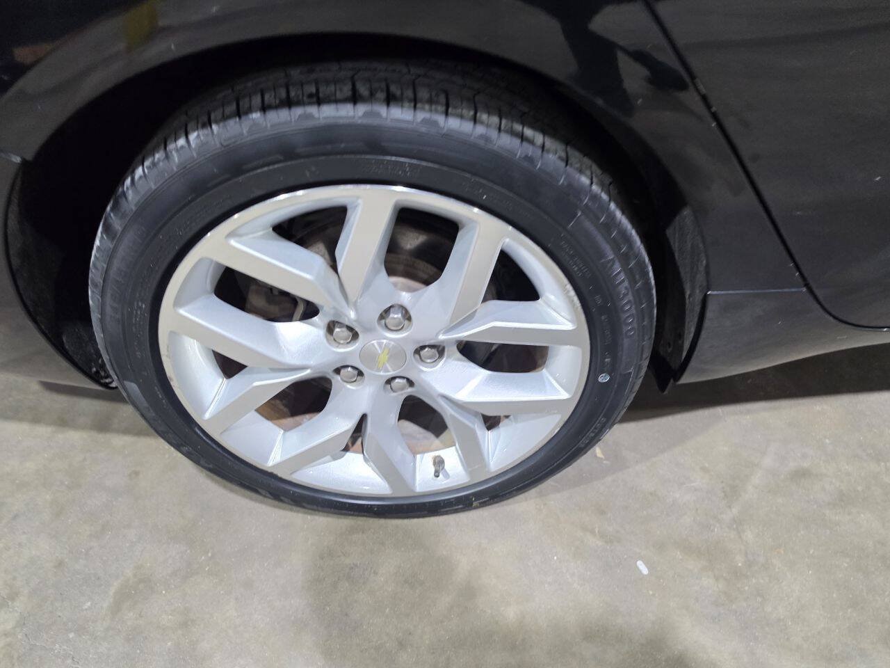Used 2019 Chevrolet Impala Premier FWD image 21