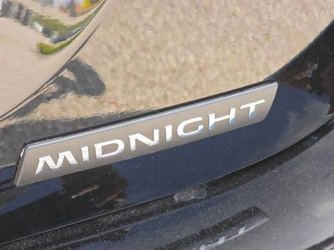 New 2025 Nissan Sentra SR w/ Midnight Edition image 4