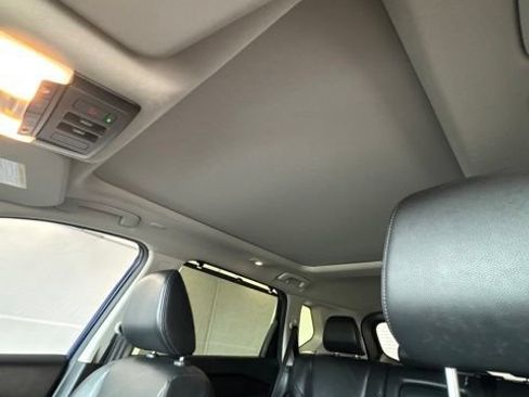 Certified 2025 Nissan Rogue SL w/ SL Premium Package FWD image 3