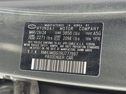 Certified 2024 Hyundai Elantra SEL image 32