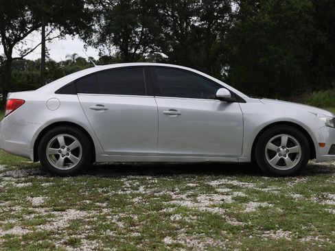 Used 2013 Chevrolet Cruze LT FWD image 13