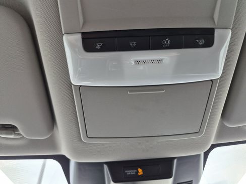 Used 2023 Nissan Rogue S image 26