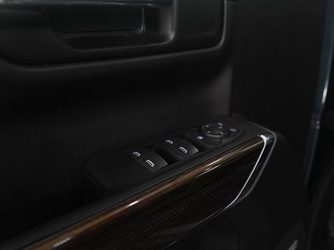 Used 2021 Chevrolet Silverado 1500 LT Trail Boss w/ Convenience Package II image 21