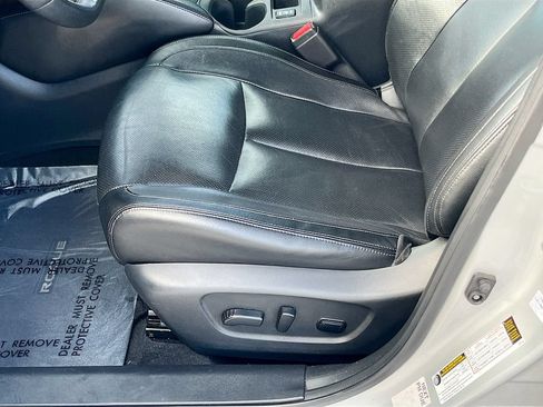 Used 2019 Nissan Rogue SL FWD image 20