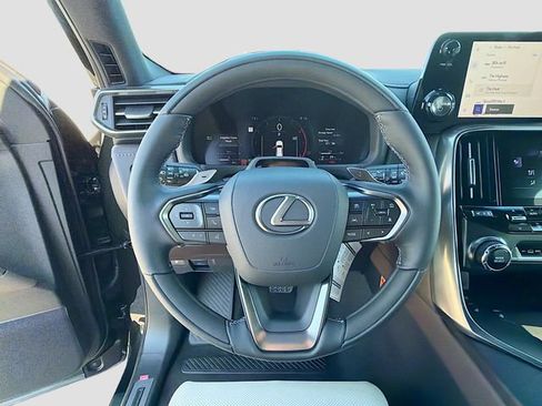 New 2026 Lexus LX 700h Luxury image 42