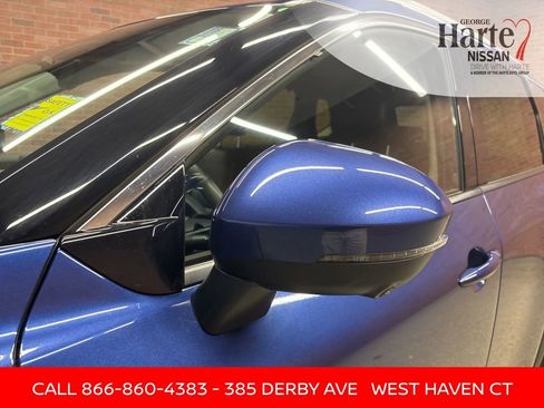 Certified 2023 Nissan Rogue Platinum image 42