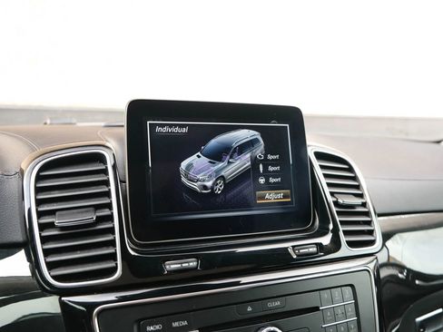 Used 2018 Mercedes-Benz GLS 550 GLS 550 4MATIC Sport Utility 4 w/ Driver Assistance Package image 45