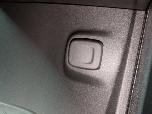 New 2026 Cadillac XT5 Premium Luxury w/ LPO, Floor Liner Package image 10