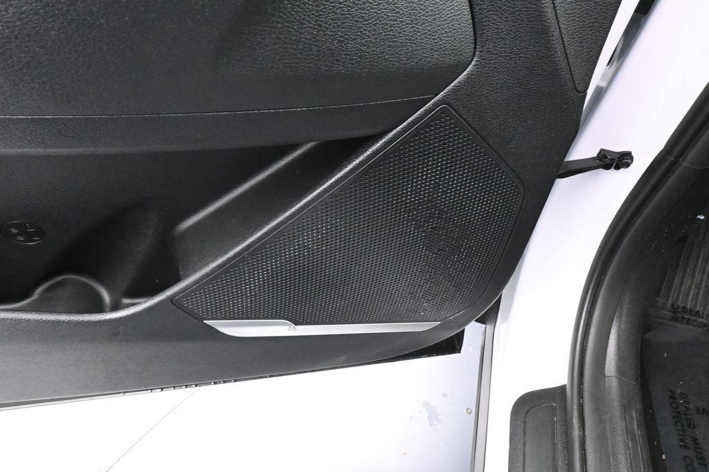 Used 2025 Kia Sportage EX FWD image 15