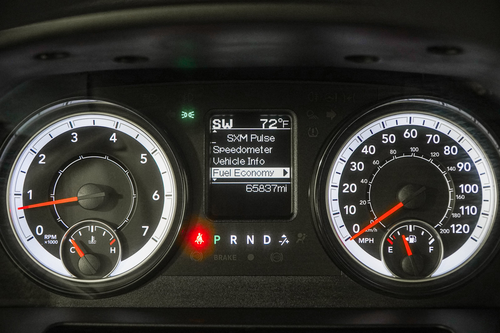 Used 2022 RAM 1500 Classic SLT AWD/4WD image 38