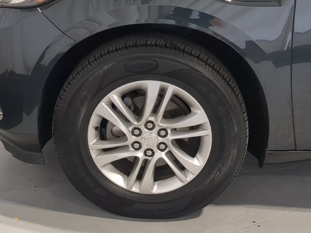 Used 2020 Buick Enclave Essence w/ Sound and Sites Package AWD/4WD image 17