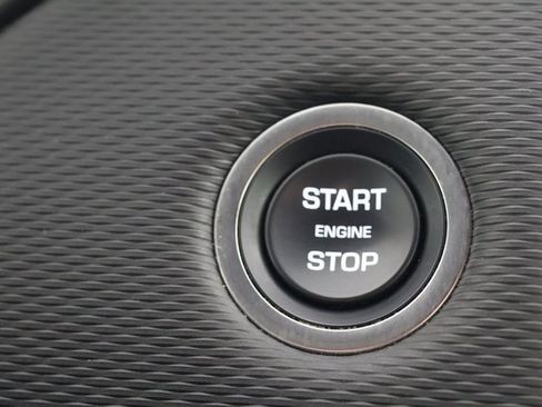 Used 2023 Land Rover Discovery S R-Dynamic image 17