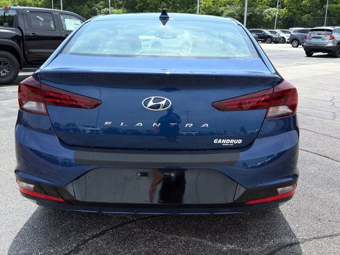 Used 2019 Hyundai Elantra Value Edition FWD image 7