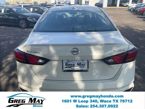 Used 2020 Nissan Altima 2.5 Platinum FWD image 4