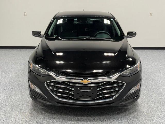 Used 2025 Chevrolet Malibu LT FWD image 3