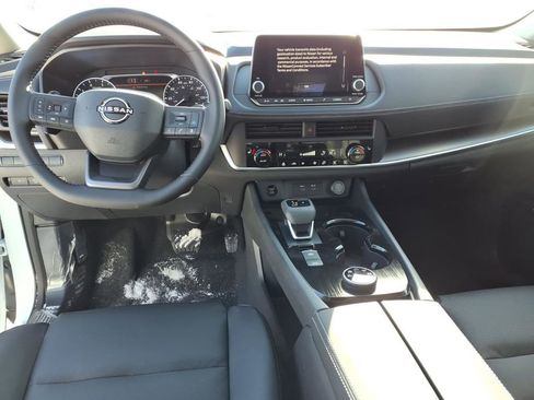 New 2026 Nissan Rogue SV image 9