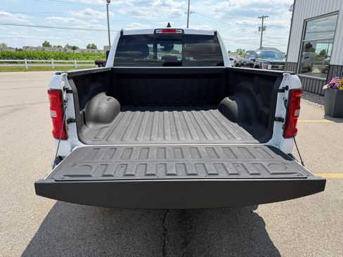 Used 2025 RAM 1500 Lone Star AWD/4WD image 3