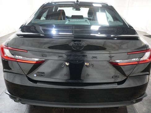 Certified 2025 Toyota Camry SE image 6