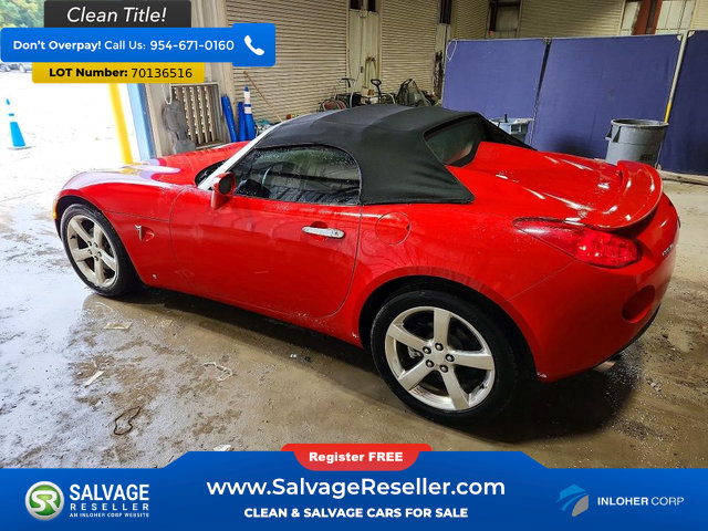 Used 2006 Pontiac Solstice Convertible w/ Premium Package RWD image 3