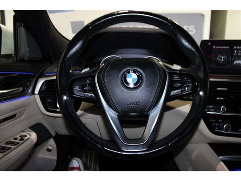 Used 2018 BMW 640i Gran Turismo xDrive w/ M Sport Package image 31