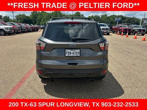 Used 2017 Ford Escape SE w/ Equipment Group 201A FWD image 21