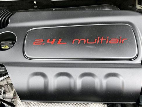 Certified 2020 Jeep Renegade Sport FWD image 31