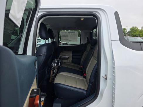 New 2026 Ford Maverick Lariat AWD/4WD image 11