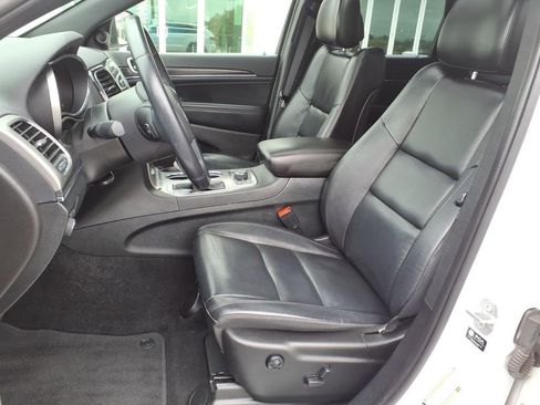 Used 2022 Jeep Grand Cherokee Limited AWD/4WD image 12