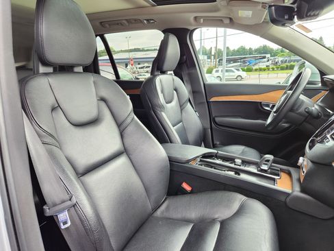 Used 2022 Volvo XC90 T8 Inscription Expression AWD/4WD image 17