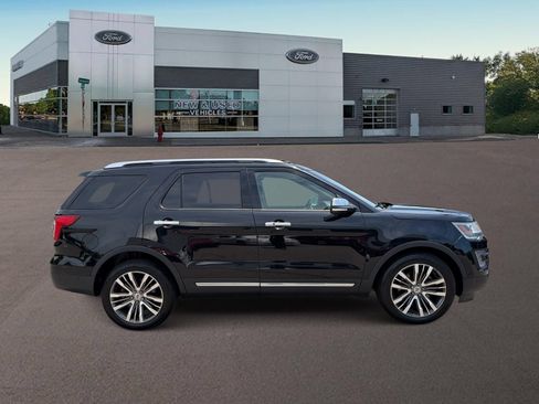 Used 2016 Ford Explorer Platinum AWD/4WD image 12