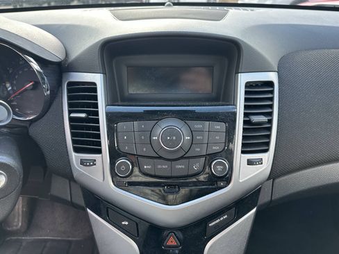 Used 2015 Chevrolet Cruze LT w/ Sun And Sound Package FWD image 14