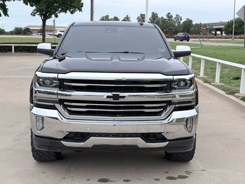 Used 2018 Chevrolet Silverado 1500 LTZ w/ Texas Edition AWD/4WD image 2