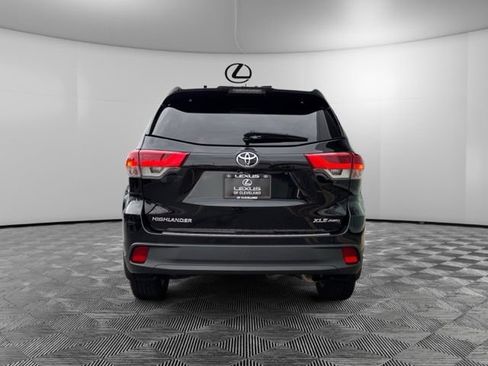 Used 2018 Toyota Highlander XLE AWD/4WD image 6