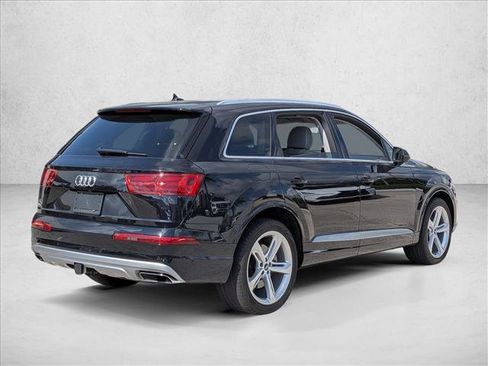 Used 2019 Audi Q7 3.0T Prestige AWD/4WD image 5